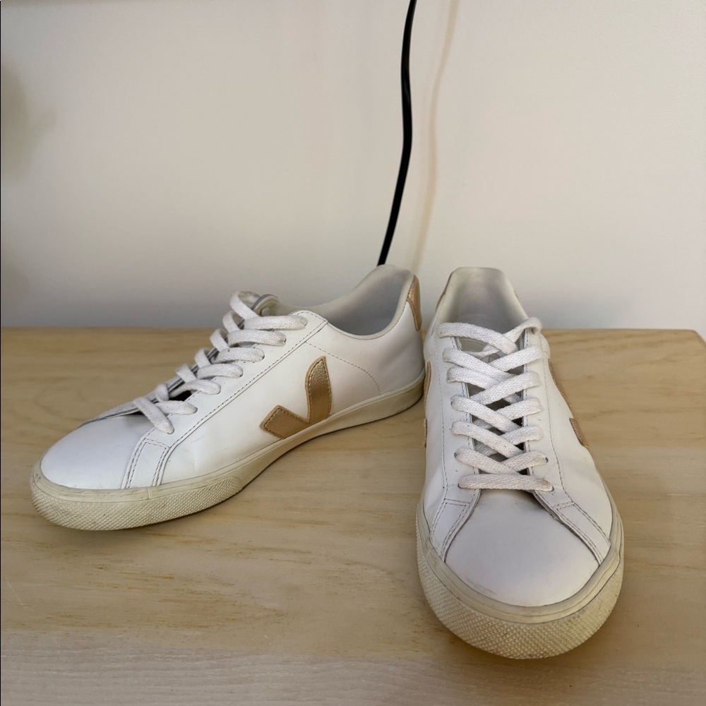 Veja Sneakers